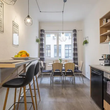 And Play - Foosball And Comfort Apartman