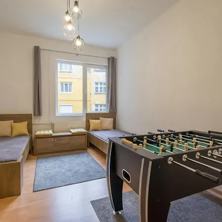 And Play - Foosball And Comfort *