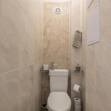 And Play - Foosball And Comfort *