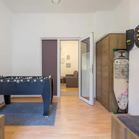 And Play - Foosball And Comfort