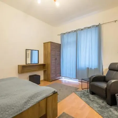 Apartment And Play - Foosball And Comfort