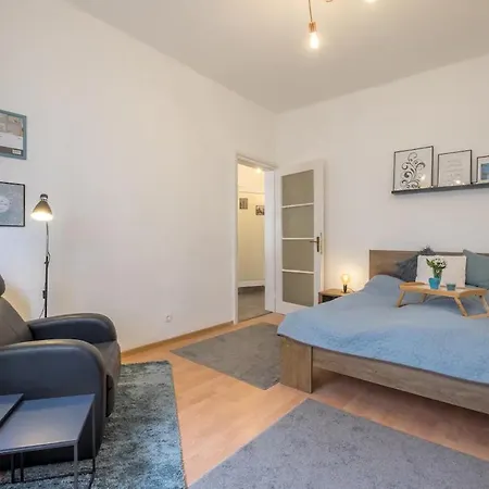 Apartment And Play - Foosball And Comfort *